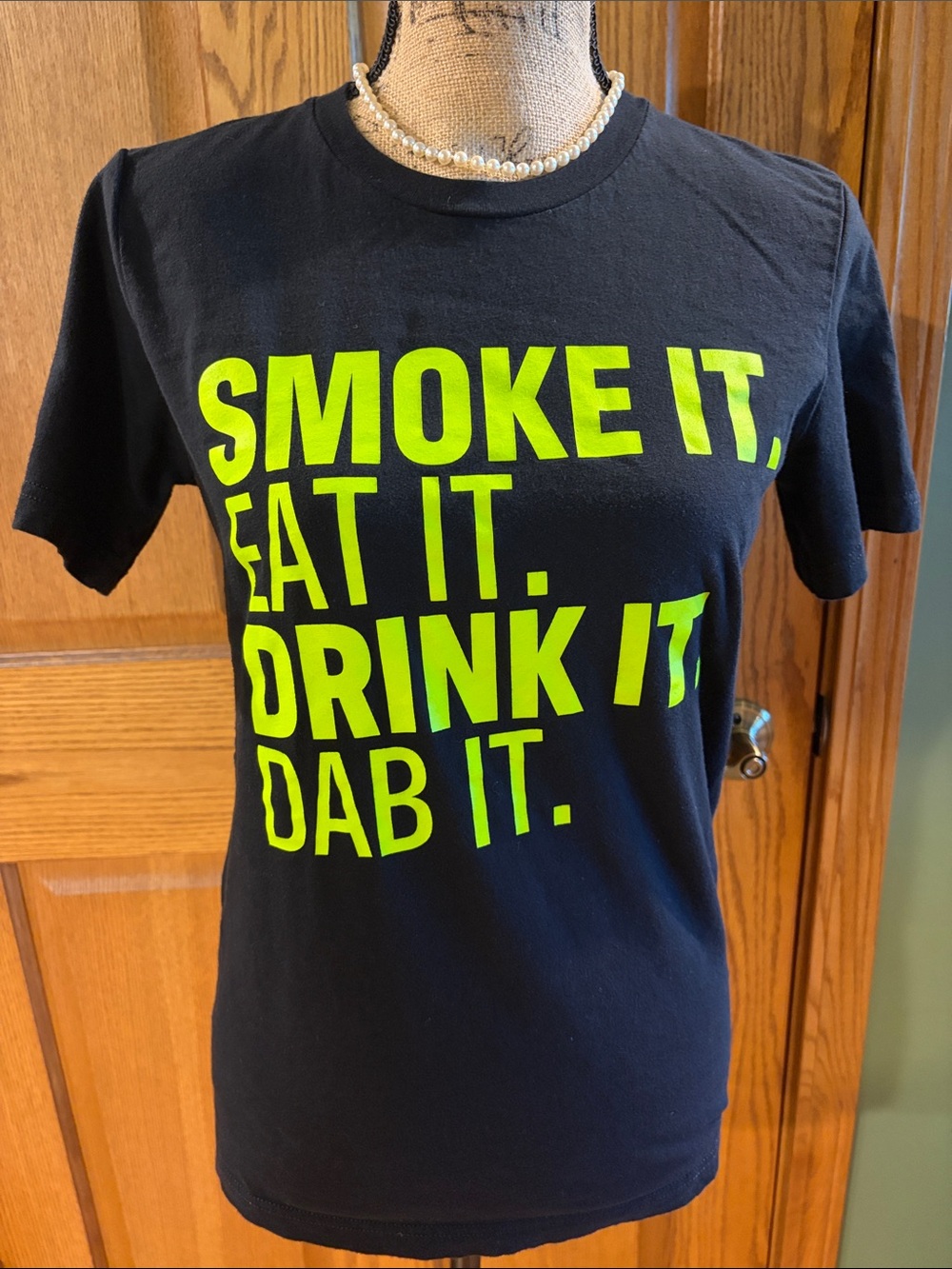 RISE sz SMALL dispo logo unisex black Tshirt smoke it eat it drink it cute fun